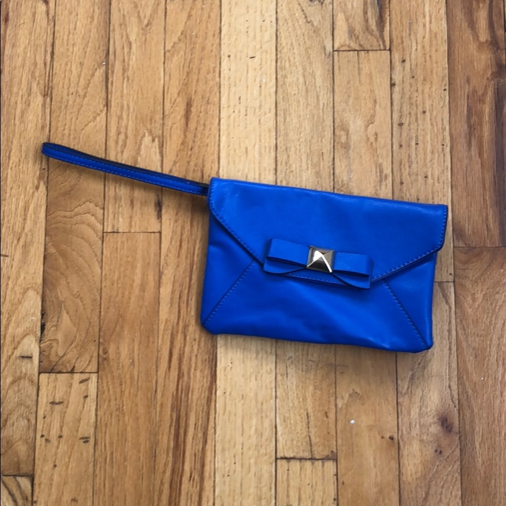 Wristlet/clutch